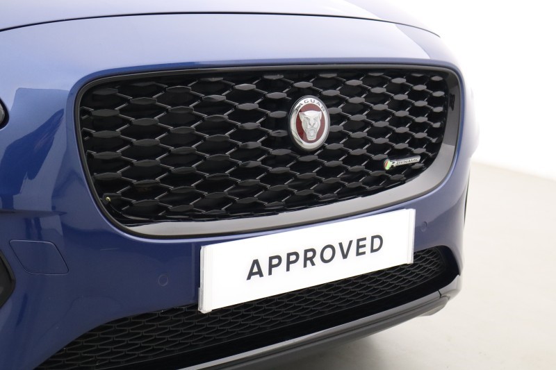 2022 (72) JAGUAR E-PACE 2.0 D200 R-Dynamic Black 5dr Auto 5797803