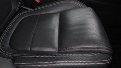 2022 (72) JAGUAR E-PACE 2.0 D200 R-Dynamic Black 5dr Auto 5797815