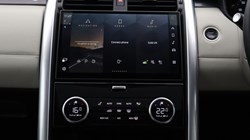 2025 (25) LAND ROVER DISCOVERY 3.0 D350 Metropolitan Edition 5dr Auto 5805543