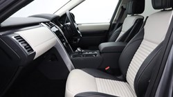2025 (25) LAND ROVER DISCOVERY 3.0 D350 Metropolitan Edition 5dr Auto 5805505