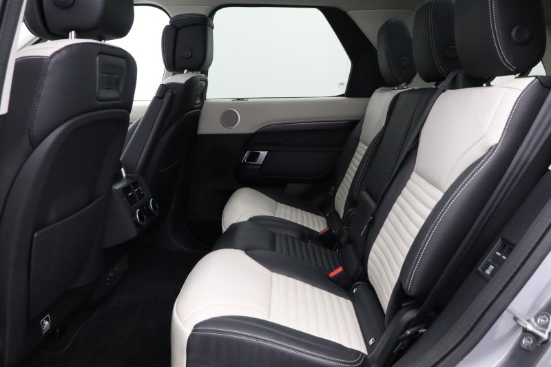 2025 (25) LAND ROVER DISCOVERY 3.0 D350 Metropolitan Edition 5dr Auto 5805504