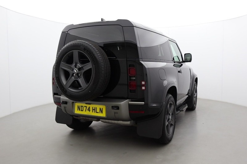 2024 (74) LAND ROVER DEFENDER 3.0 D250 X-Dynamic SE 90 3dr Auto 5795220