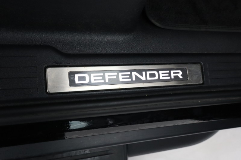 2024 (74) LAND ROVER DEFENDER 3.0 D250 X-Dynamic SE 90 3dr Auto 5795241