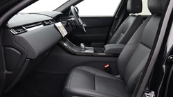 2025 (25) LAND ROVER RANGE ROVER VELAR 2.0 D200 MHEV Dynamic SE 5dr Auto 5830595