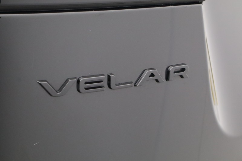 2025 (25) LAND ROVER RANGE ROVER VELAR 2.0 D200 MHEV Dynamic SE 5dr Auto 5830607