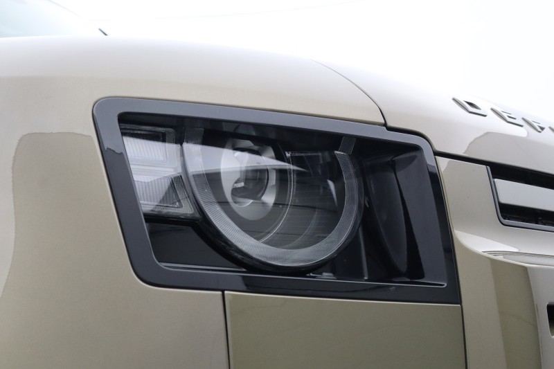 2021 (21) LAND ROVER DEFENDER 3.0 D250 X-Dynamic SE 90 3dr Auto 5822002