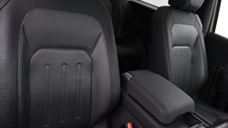 2021 (21) LAND ROVER DEFENDER 3.0 D250 X-Dynamic SE 90 3dr Auto 5822018