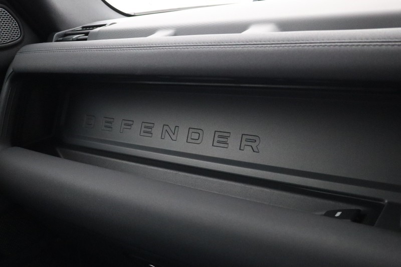 2021 (21) LAND ROVER DEFENDER 3.0 D250 X-Dynamic SE 90 3dr Auto 5822044