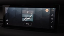 2021 (21) LAND ROVER DEFENDER 3.0 D250 X-Dynamic SE 90 3dr Auto 5822039