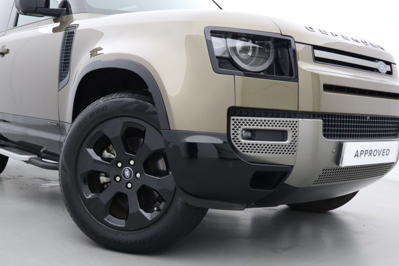 2021 (21) LAND ROVER DEFENDER 3.0 D250 X-Dynamic SE 90 3dr Auto 5822022