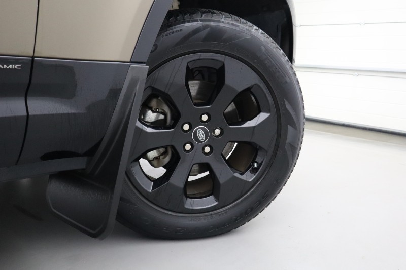 2021 (21) LAND ROVER DEFENDER 3.0 D250 X-Dynamic SE 90 3dr Auto 5822021