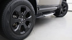 2021 (21) LAND ROVER DEFENDER 3.0 D250 X-Dynamic SE 90 3dr Auto 5822020