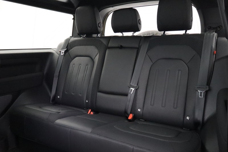 2021 (21) LAND ROVER DEFENDER 3.0 D250 X-Dynamic SE 90 3dr Auto 5821997