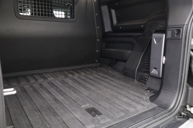 2024 (74) LAND ROVER COMMERCIAL DEFENDER 3.0 D250 Hard Top S Auto [3 Seat] 5834433