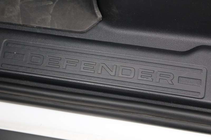 2024 (74) LAND ROVER COMMERCIAL DEFENDER 3.0 D250 Hard Top S Auto [3 Seat] 5834426