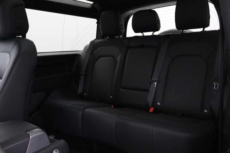 2023 (73) LAND ROVER DEFENDER 3.0 D250 X-Dynamic HSE 90 3dr Auto 5837010