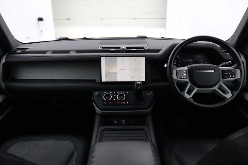 2023 (73) LAND ROVER DEFENDER 3.0 D250 X-Dynamic HSE 90 3dr Auto 5837013