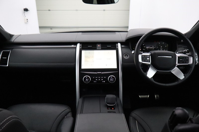 2023 (73) LAND ROVER DISCOVERY 3.0 D300 Metropolitan Edition 5dr Auto 5848197