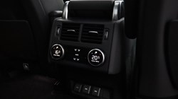 2023 (73) LAND ROVER DISCOVERY 3.0 D300 Metropolitan Edition 5dr Auto 5848196