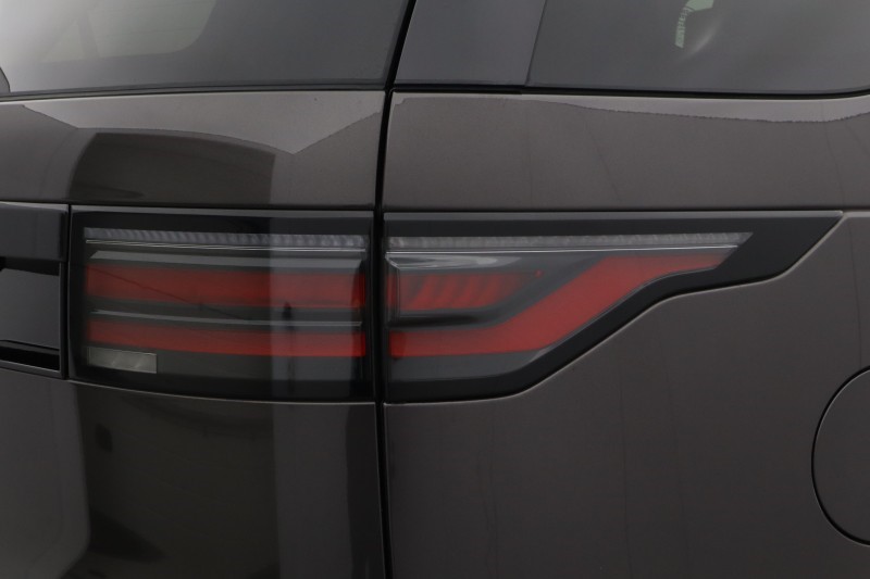 2023 (73) LAND ROVER DISCOVERY 3.0 D300 Metropolitan Edition 5dr Auto 5848237
