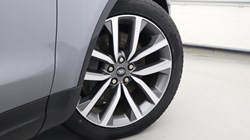2024 (74) LAND ROVER DISCOVERY 3.0 D350 Dynamic SE 5dr Auto 5847304