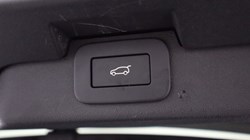 2024 (74) LAND ROVER DISCOVERY 3.0 D350 Dynamic SE 5dr Auto 5847311