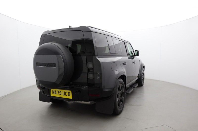 2025 (75) LAND ROVER DEFENDER 3.0 D250 X-Dynamic HSE 110 5dr Auto 5855060