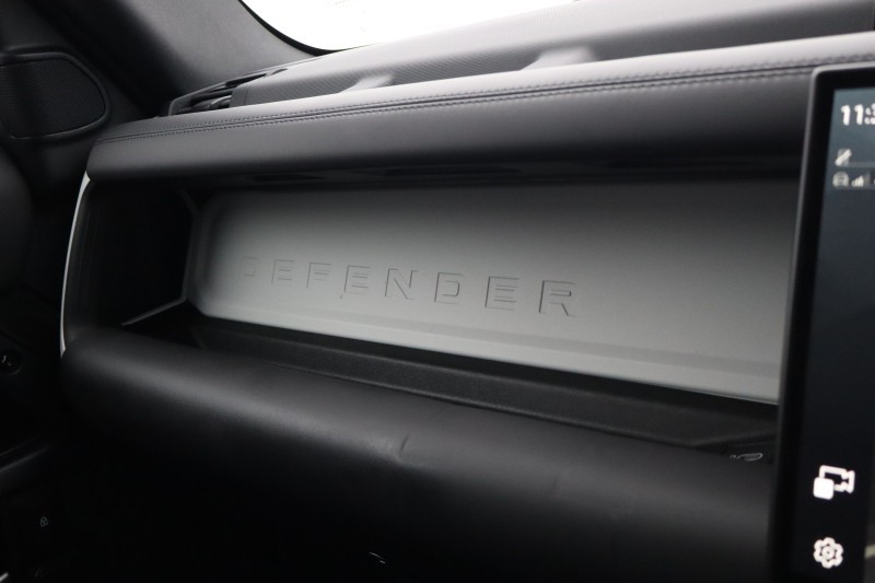 2025 (75) LAND ROVER DEFENDER 3.0 D250 X-Dynamic HSE 110 5dr Auto 5855114