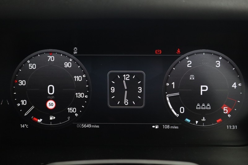 2025 (75) LAND ROVER DEFENDER 3.0 D250 X-Dynamic HSE 110 5dr Auto 5855101