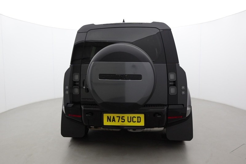 2025 (75) LAND ROVER DEFENDER 3.0 D250 X-Dynamic HSE 110 5dr Auto 5855056