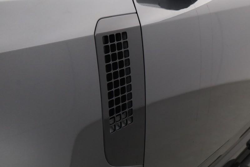 2025 (75) LAND ROVER DEFENDER 3.0 D250 X-Dynamic HSE 110 5dr Auto 5855064