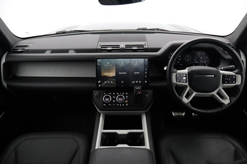 2025 (75) LAND ROVER DEFENDER 3.0 D250 X-Dynamic HSE 110 5dr Auto 5855096