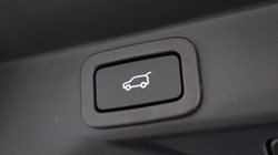 2021 (21) LAND ROVER RANGE ROVER SPORT 5.0 P575 S/C SVR Carbon Edition 5dr Auto 5886898