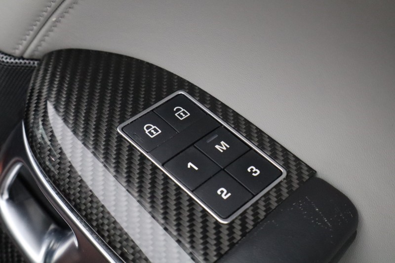 2021 (21) LAND ROVER RANGE ROVER SPORT 5.0 P575 S/C SVR Carbon Edition 5dr Auto 5886847