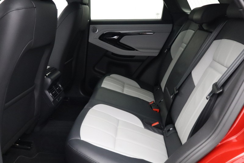 2023 (23) LAND ROVER RANGE ROVER EVOQUE 1.5 P300e R-Dynamic SE 5dr Auto 5841648