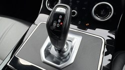 2023 (23) LAND ROVER RANGE ROVER EVOQUE 1.5 P300e R-Dynamic SE 5dr Auto 5841888