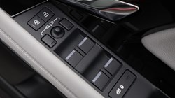 2023 (23) LAND ROVER RANGE ROVER EVOQUE 1.5 P300e R-Dynamic SE 5dr Auto 5841664