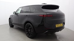 2025 (25) LAND ROVER RANGE ROVER SPORT 3.0 D300 Dynamic SE 5dr Auto 1