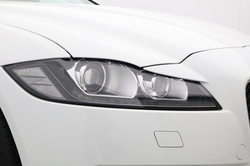 2019 (69) JAGUAR XF 2.0d [180] R-Sport 5dr Auto 5831692