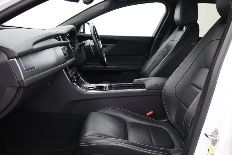 2019 (69) JAGUAR XF 2.0d [180] R-Sport 5dr Auto 5831687