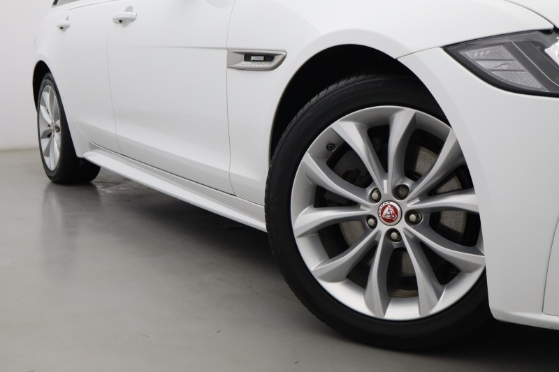 2019 (69) JAGUAR XF 2.0d [180] R-Sport 5dr Auto 5831710