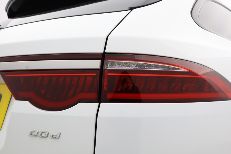 2019 (69) JAGUAR XF 2.0d [180] R-Sport 5dr Auto 5831696