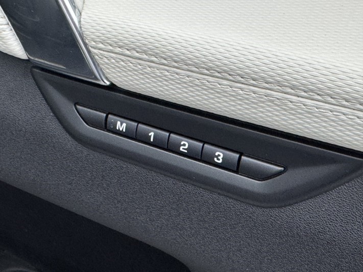 2022 (22) LAND ROVER DISCOVERY SPORT 1.5 P300e R-Dynamic SE 5dr Auto [5 Seat] 5988853