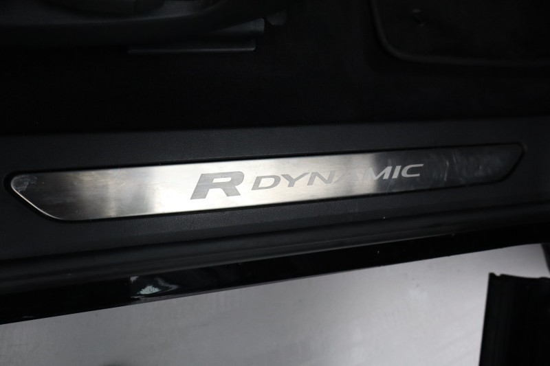 2022 (22) LAND ROVER RANGE ROVER EVOQUE 2.0 D200 R-Dynamic SE 5dr Auto 5849331