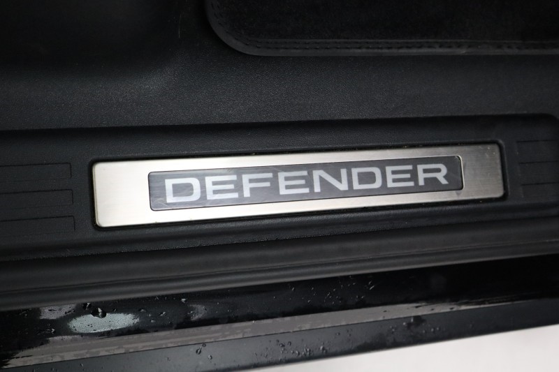 2021 (71) LAND ROVER DEFENDER 3.0 D250 XS Edition 110 5dr Auto 5860238