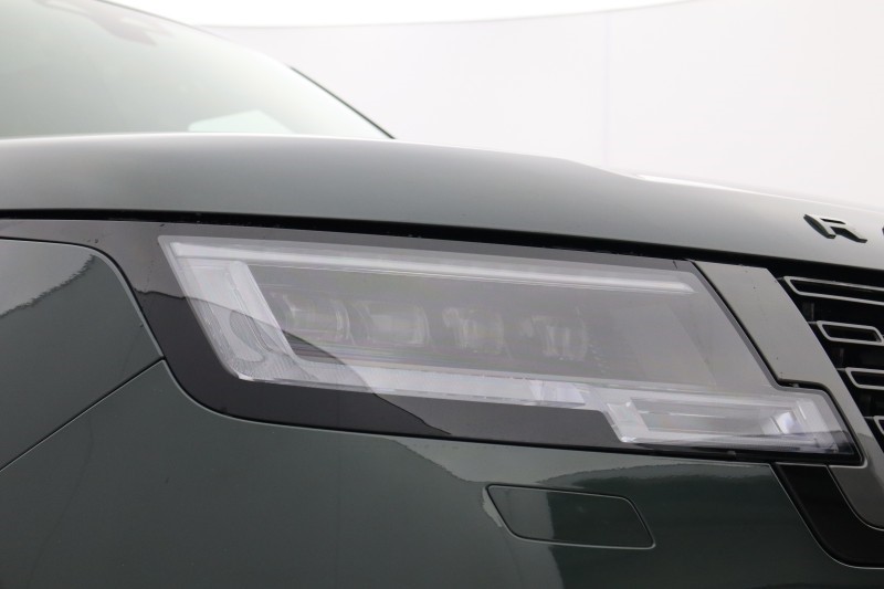 2026 (26) LAND ROVER RANGE ROVER 3.0 D300 Edition 4dr Auto 5863706