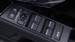 2022 (72) LAND ROVER RANGE ROVER EVOQUE 1.5 P300e Evoque Edition 5dr Auto 5899250