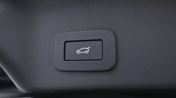 2022 (72) LAND ROVER RANGE ROVER EVOQUE 1.5 P300e Evoque Edition 5dr Auto 5899263