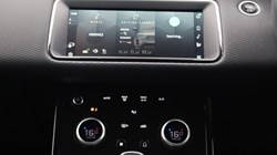2022 (22) LAND ROVER RANGE ROVER EVOQUE 2.0 D165 R-Dynamic 5dr Auto 5866078