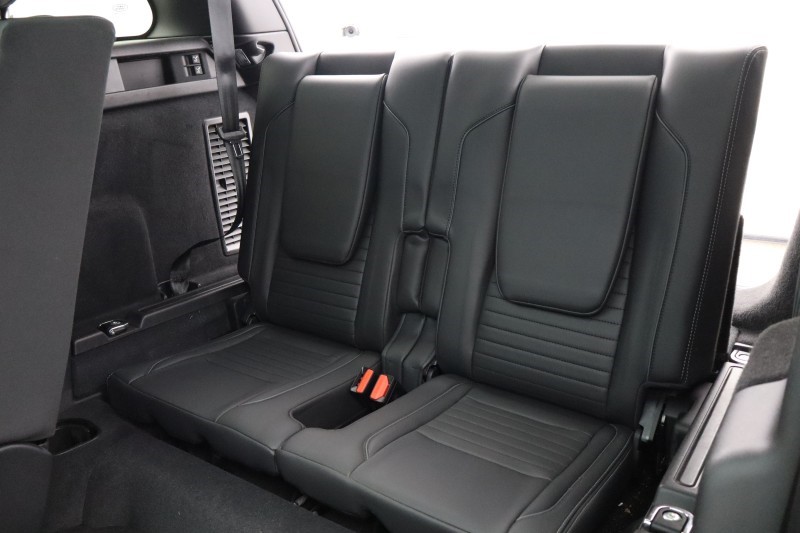 2025 (74) LAND ROVER DISCOVERY SPORT 2.0 D200 Dynamic HSE 5dr Auto [7 Seat] 5879560